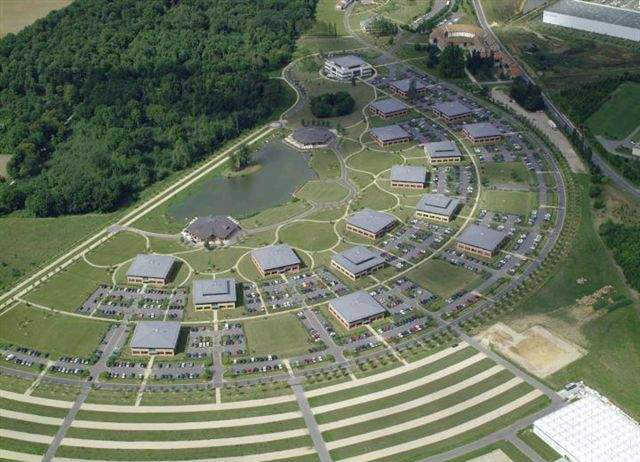 Parc de Treville — vue aerienne du campus des Mousquetaires, Bondoufle (91)
